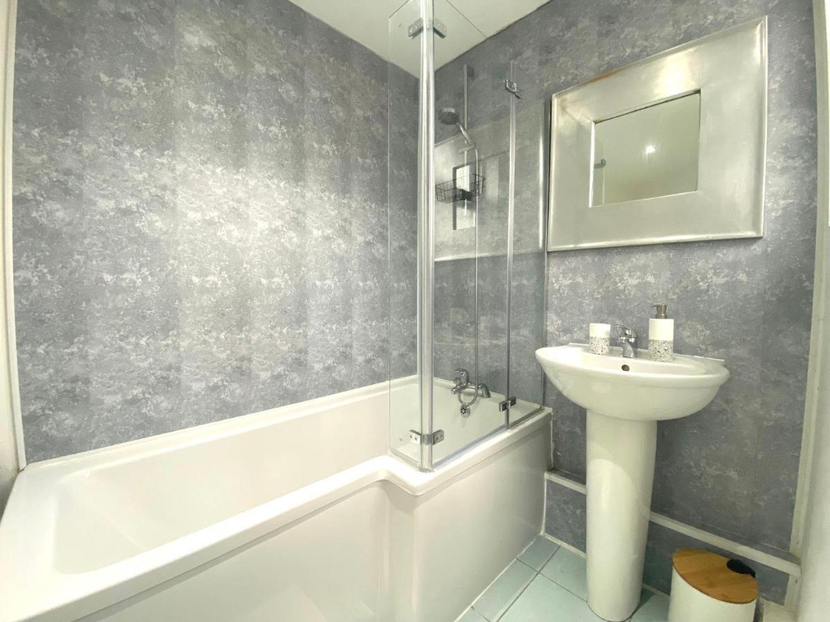 Lovely Stylish Apartment Near Penny Lane! Free Parking ليفربول المظهر الخارجي الصورة
